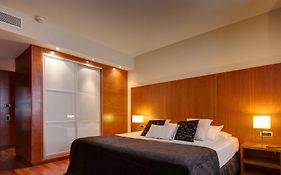 Hotel Acevi Villarroel